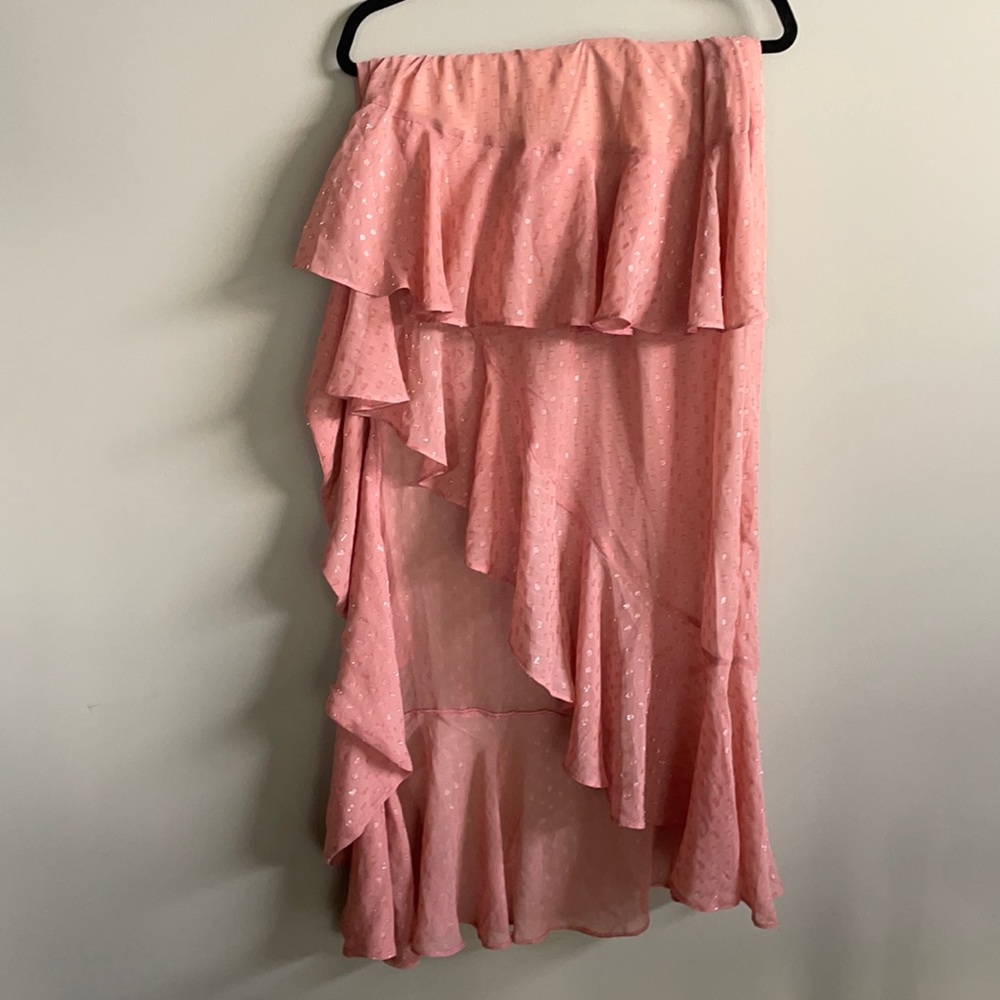Pink maxi skirt with opening on right leg